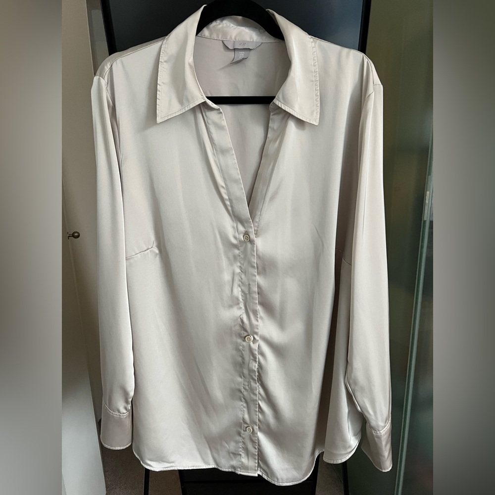 Elegant Cream Button-Up Blouse